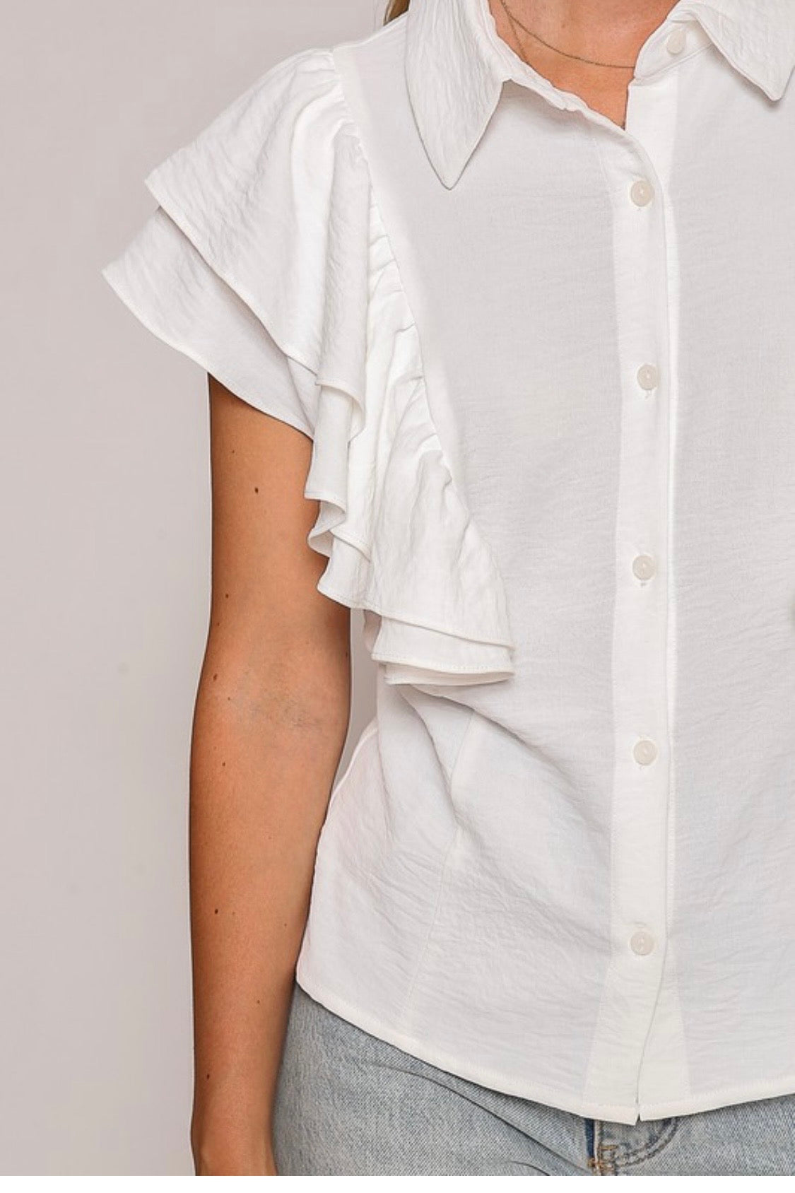 DOUBLE RUFFLE SLEEVED BUTTON DOWN TOP