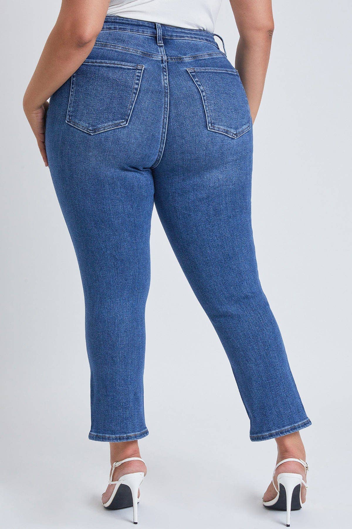 CURVY ANKLE SLIM STRAIGHT WITH DISTRESSED HEM