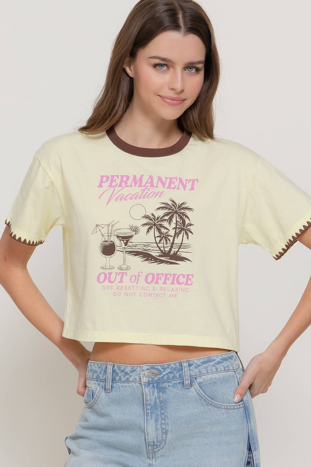 Short Sleeve Embroidered Edge Graphic T-Shirt