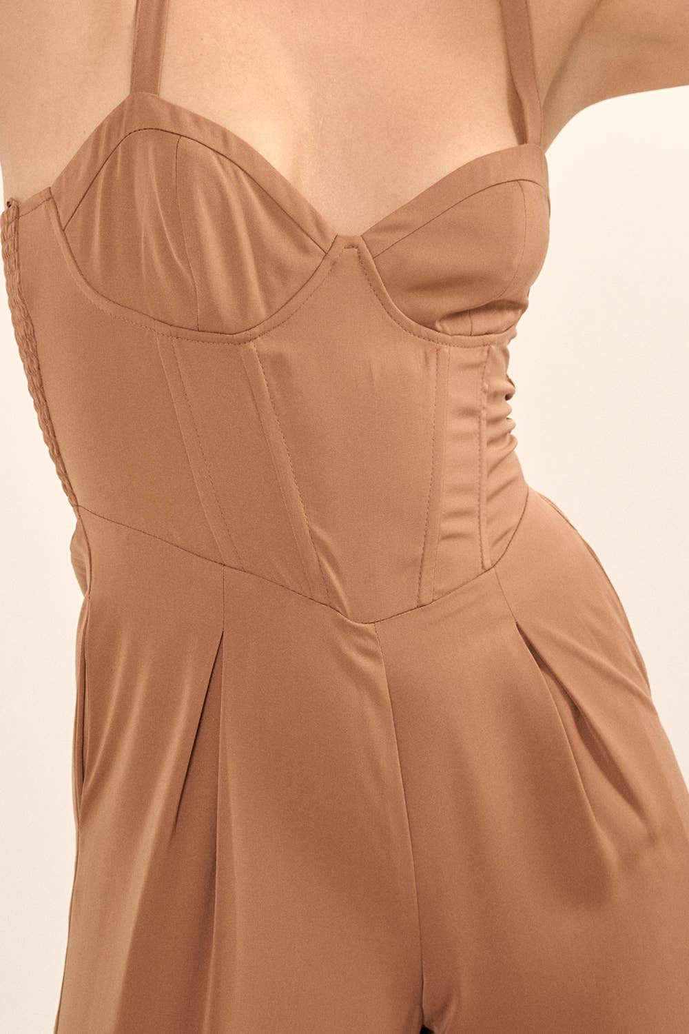 CORSET STYLE ROMPER WITH SWEETHEART NECKLINE