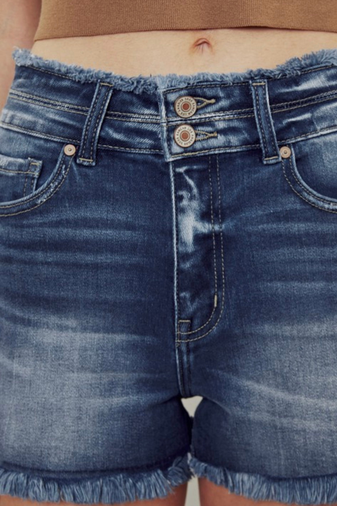 CRUZ HIRISE DOUBLE BUTTON RAW HEM SHORTS