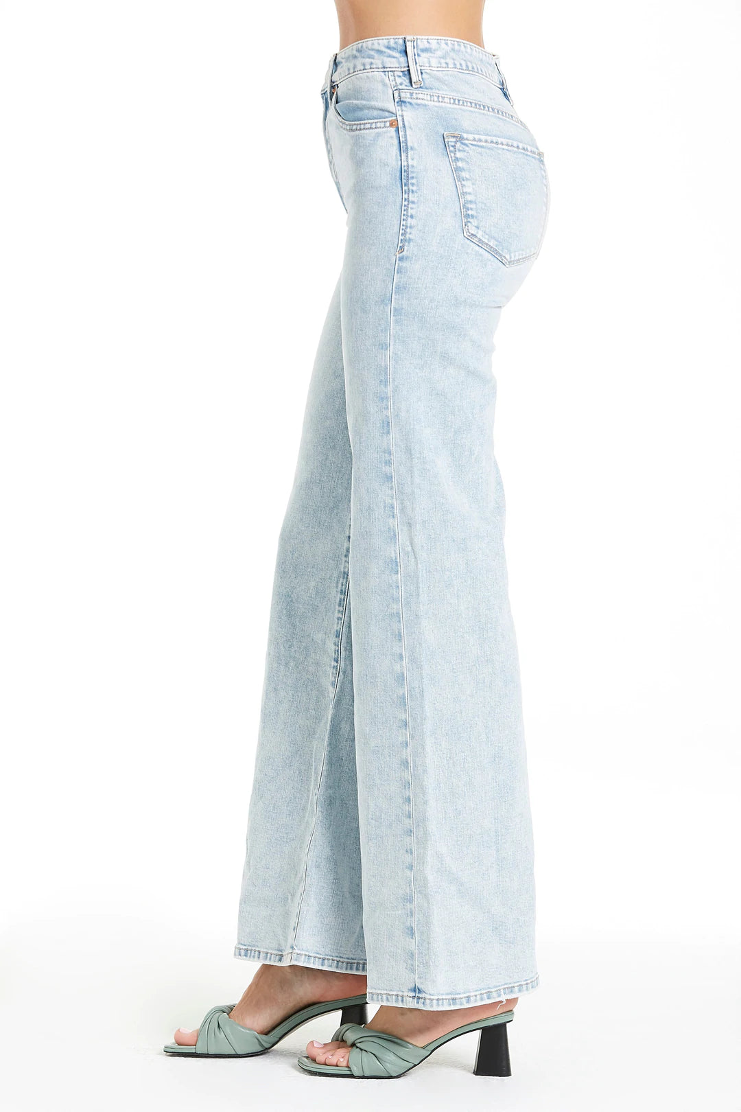 FIONA SUPER HIGH RISE WIDE LEG JEANS CLEAN WASH