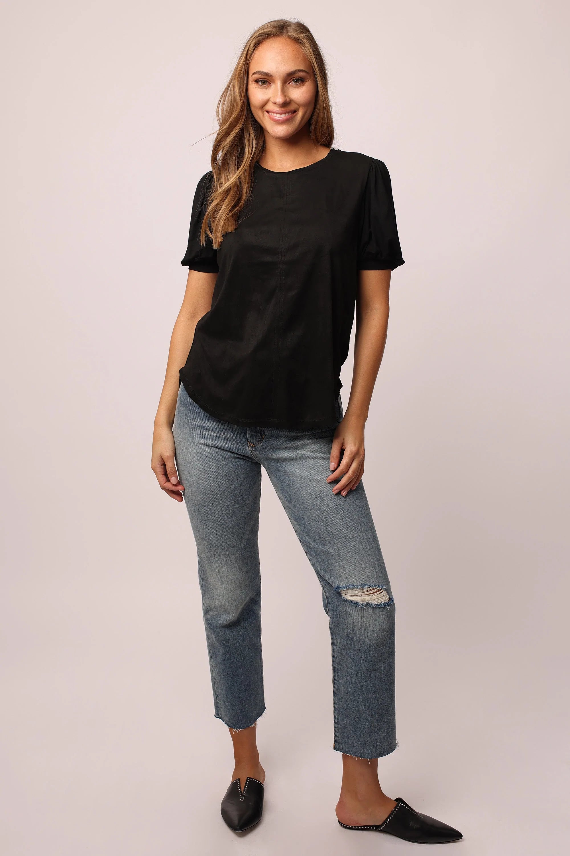 NISHA BUBBLE SHORT SLEEVE SUEDE TOP