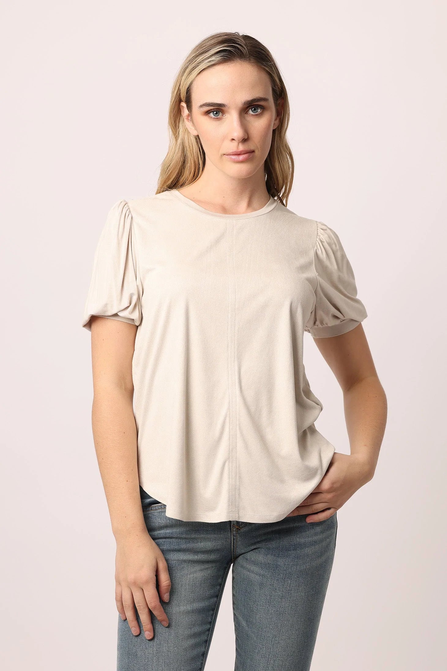 NISHA BUBBLE SHORT SLEEVE SUEDE TOP