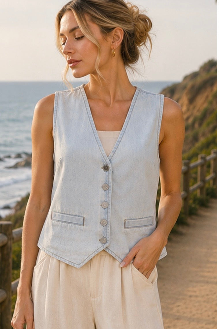 DENIM BUTTON DOWN VEST