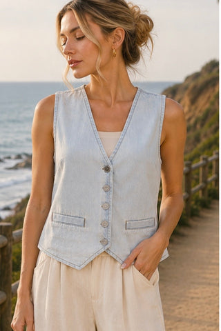 DENIM BUTTON DOWN VEST