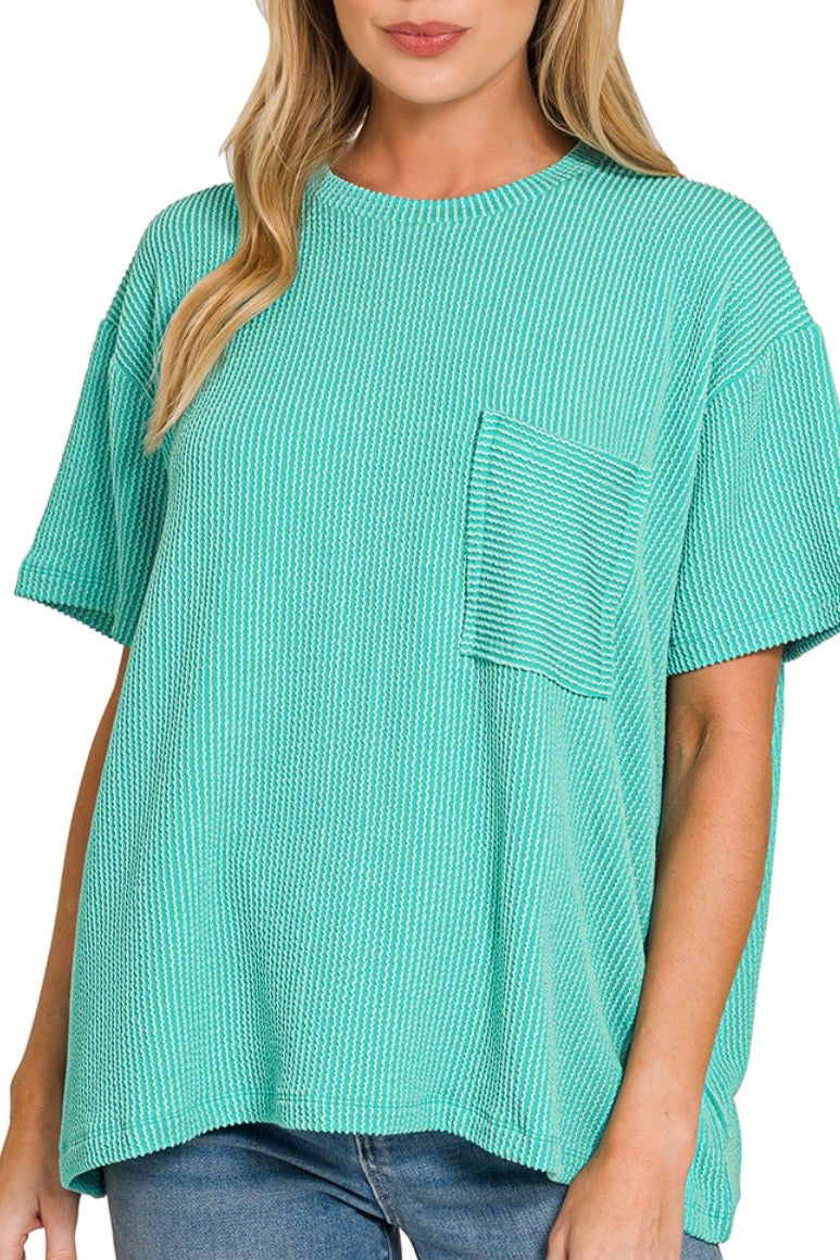SHORT SLEEVE TWO TONE RIBBED TEE WITH POCKET