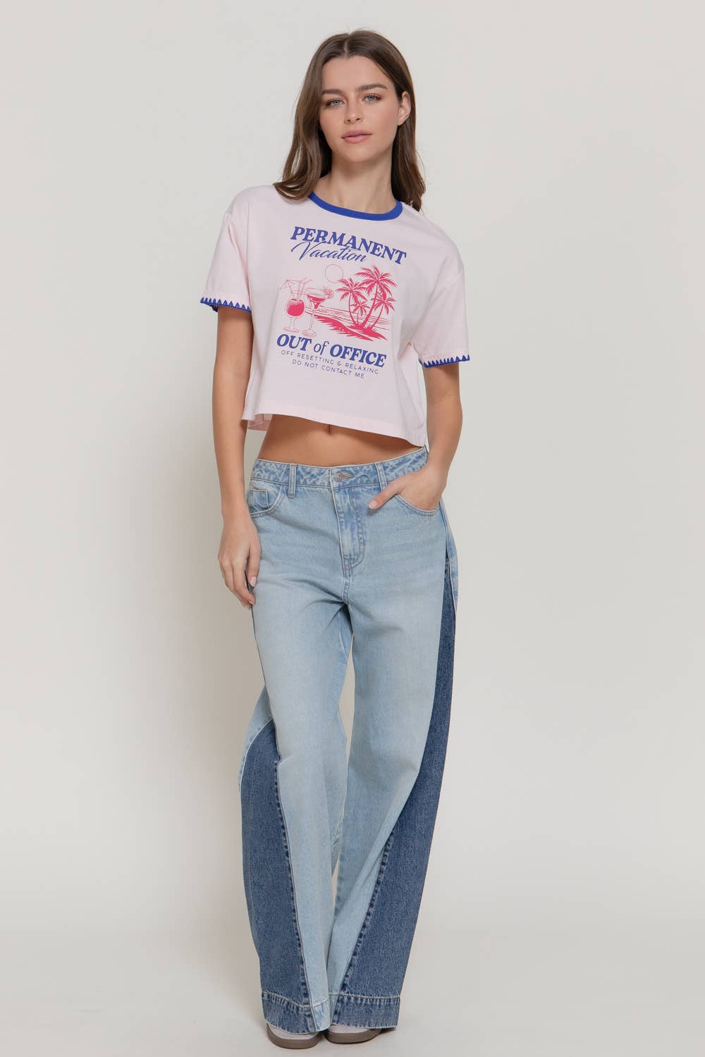 Short Sleeve Embroidered Edge Graphic T-Shirt