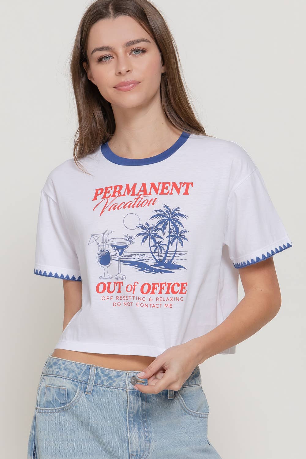 Short Sleeve Embroidered Edge Graphic T-Shirt