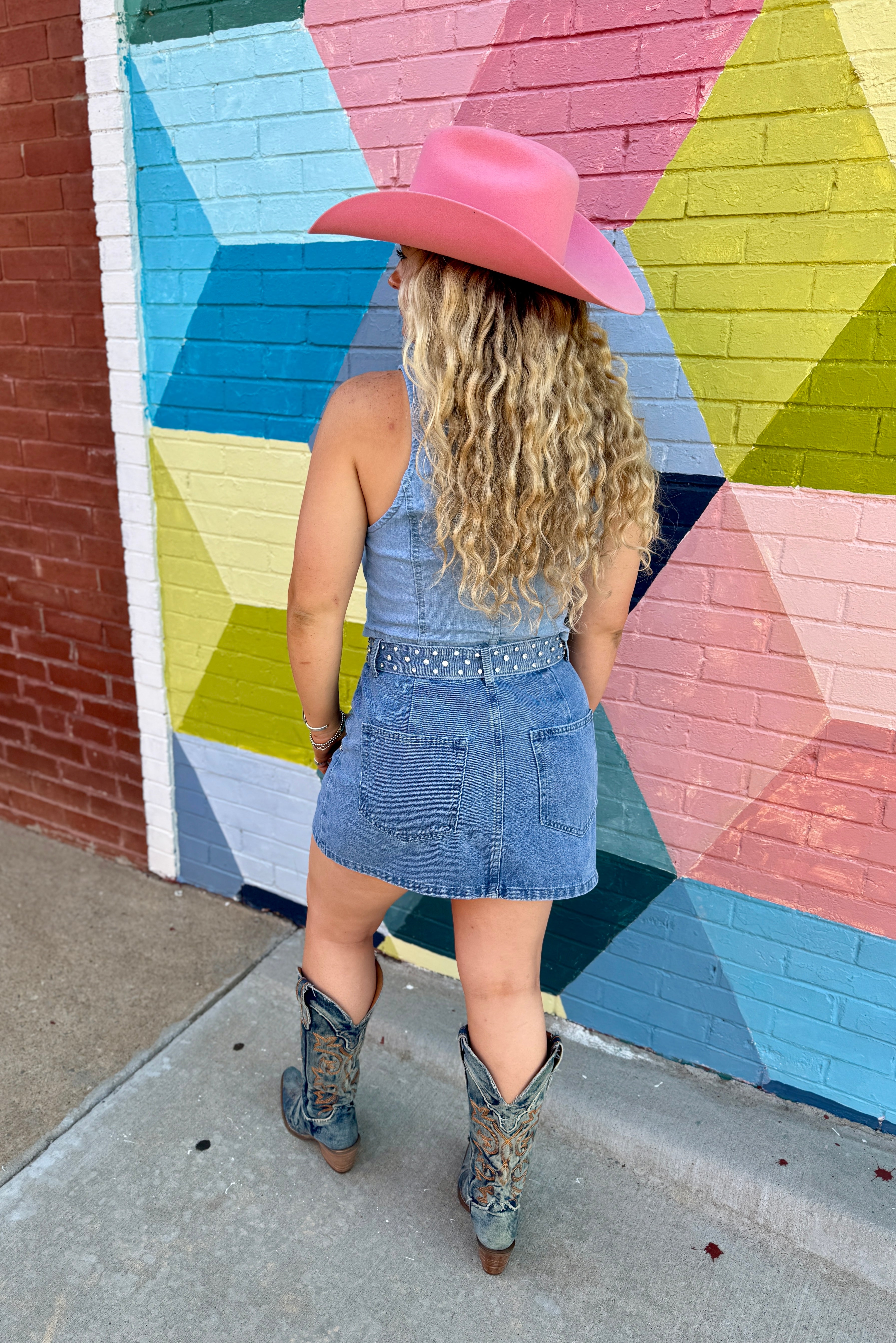 VNECK CROPPED BUTTON FRONT VEST