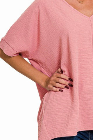 SHORT CUFF SLEEVE VNECK TOP