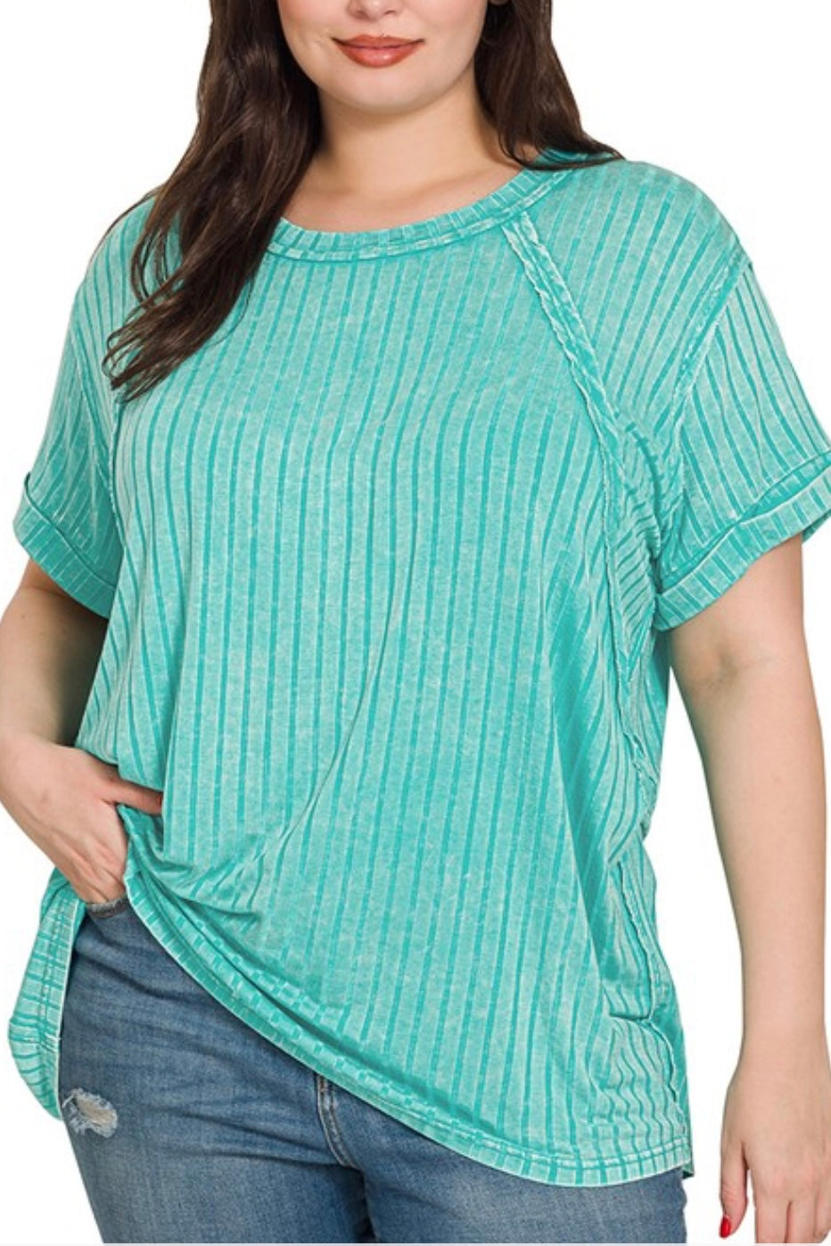 CURVY SHORT SLEEVE MINERAL WASHED RIBBED RAGLAN TEE