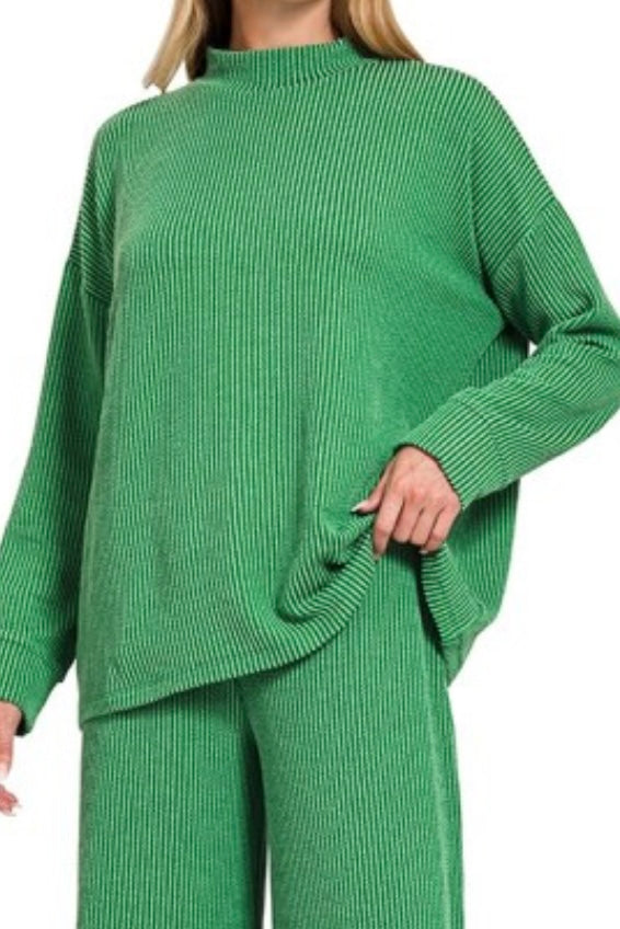 LONG SLEEVE RIBBED MOCK NECK TOP