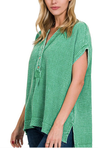 SHORT SLEEVE DOUBLE GAUZE HENLEY WITH HILO HEM