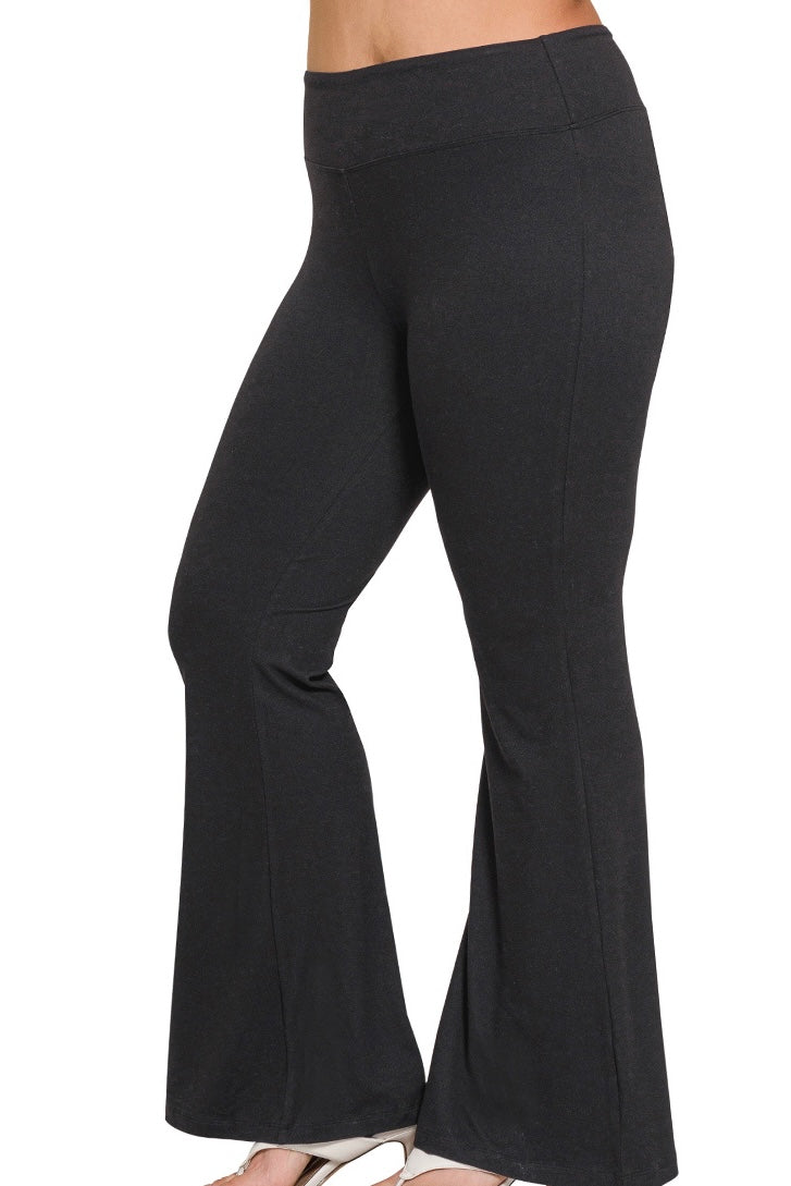 CURVY SOFT FLARE YOGA PANT