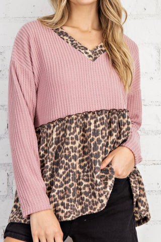 BRUSHED WAFFLE V NECK LONG SLEEVE BABYDOLL TOP WITH LEOPARD CONTRAST