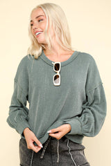 LONG BUBBLE SLEEVE DROPPED SHOULDER PULLOVER WITH TWO TONE RIBBED DETAIL