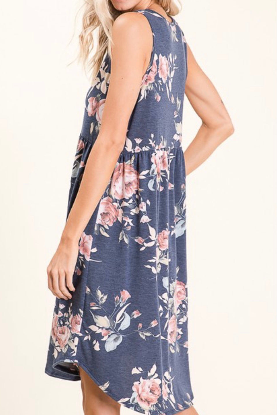 SLEEVELESS FLORAL EMPIRE WAIST KNIT DRESS XL / BLUE FLORAL SLEEVELESS FLORAL EMPIRE WAIST KNIT DRESS XL / BLUE FLORAL
