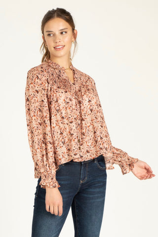 KASSIDY PRINTED PLEATED FRONT TOP WITH LONG SMOCKED SLEEVES
