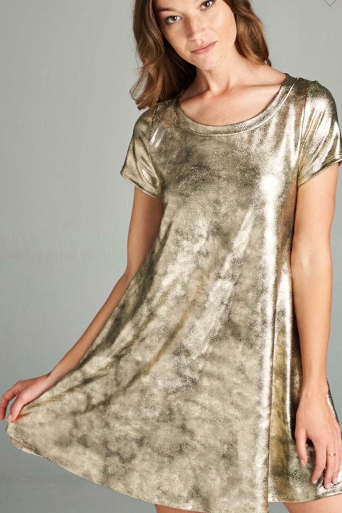 SHORT SLEEVE KNEE LENGTH METALLIC DRESS L / GOLD SHORT SLEEVE KNEE LENGTH METALLIC DRESS L / GOLD