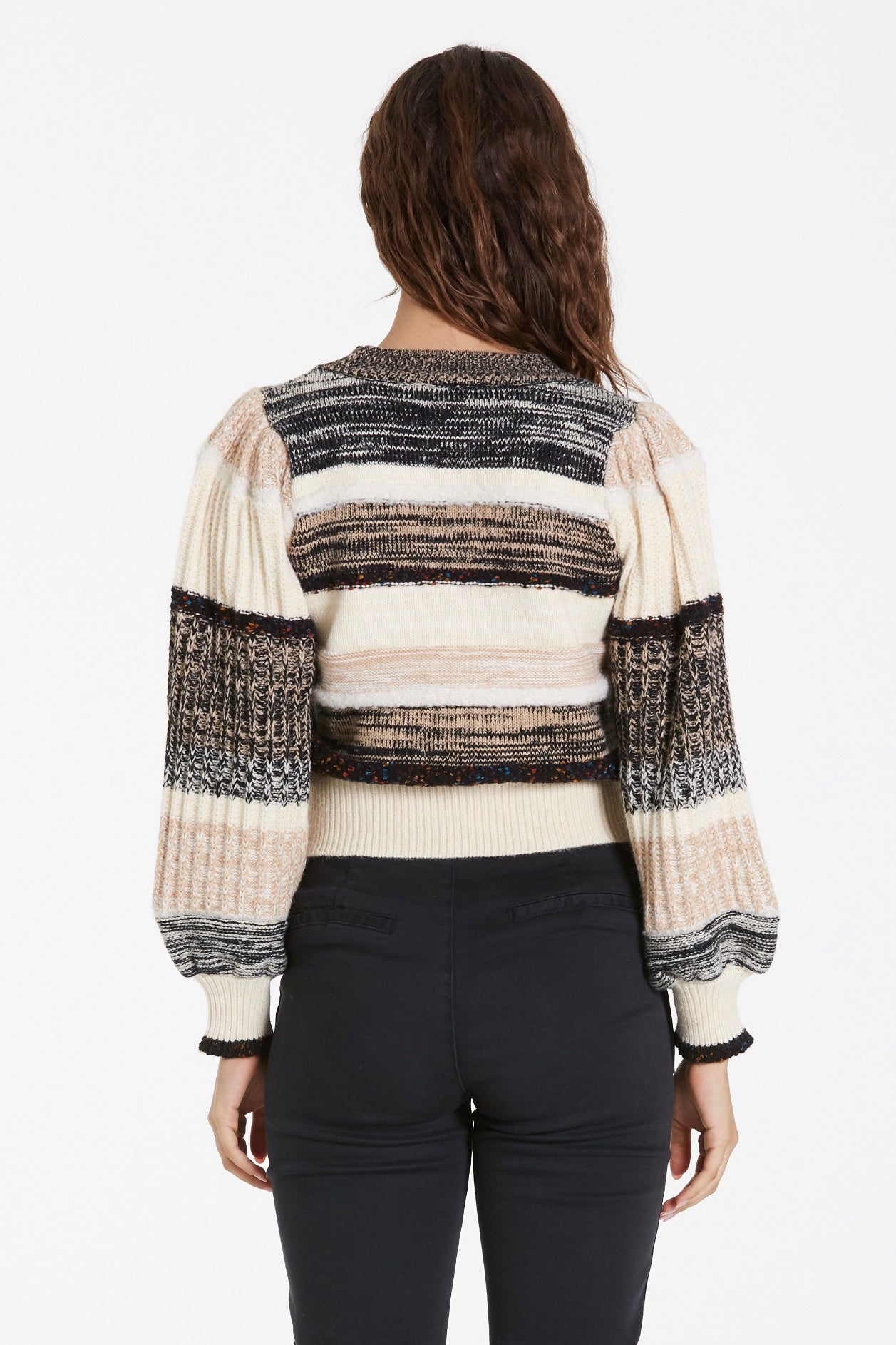 RAELYNN PUFF SLEEVE SWEATER WITH CONTRAST TEXTURE
